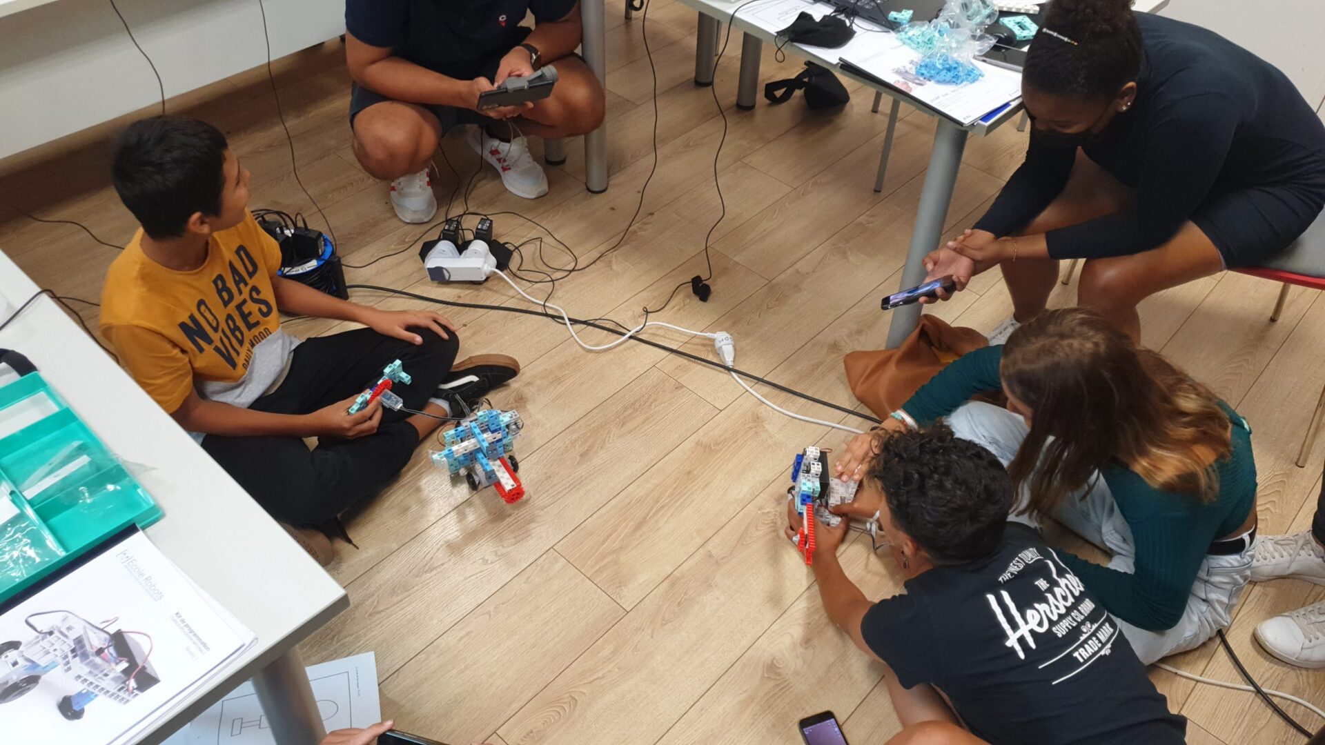 C&rsquo;est parti pour les ateliers Vacances Robotiques du 10 au 19 Octobre 2022 !