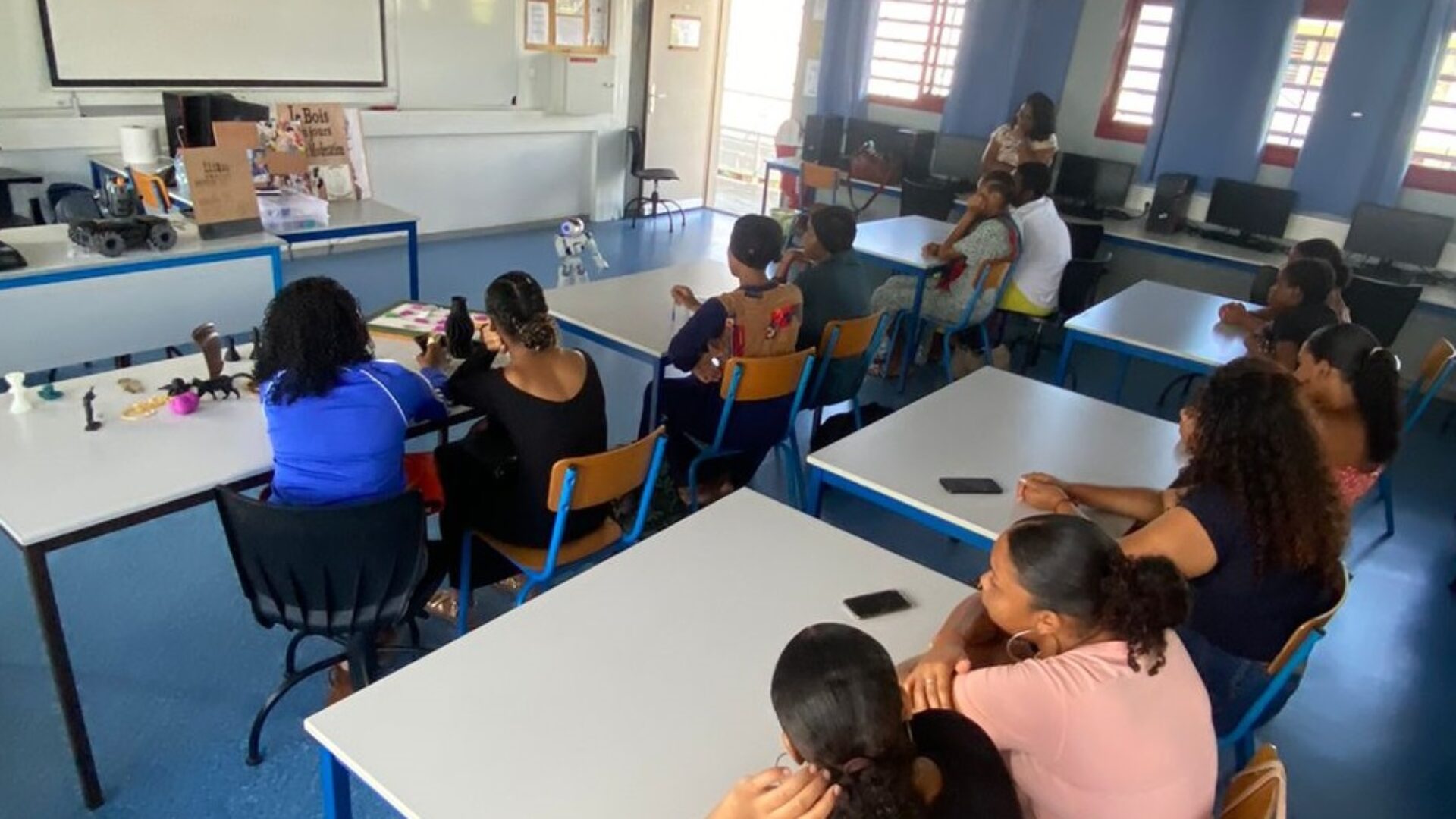 Emergence OI désormais partenaire de la Caravane Numérique !